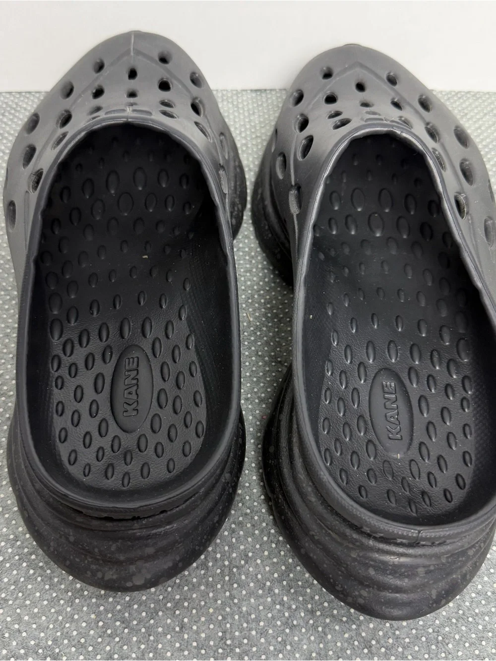 Kane Footwear comfortable black